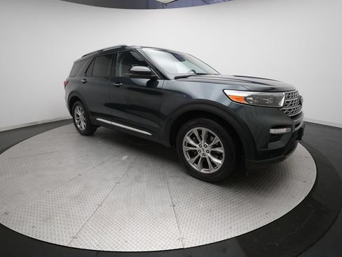 Used 2022 Ford Explorer Limited w/ Class IV Trailer Tow Package AWD/4WD image 36