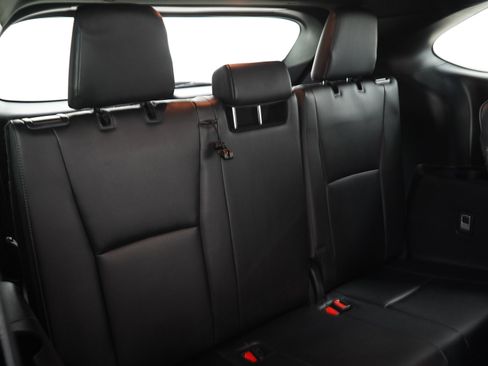 Used 2025 Toyota Highlander XSE AWD/4WD image 17
