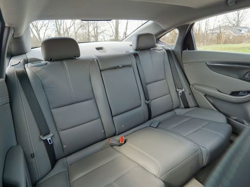 Used 2019 Chevrolet Impala LT w/ Sunroof and Spoiler Package image 26