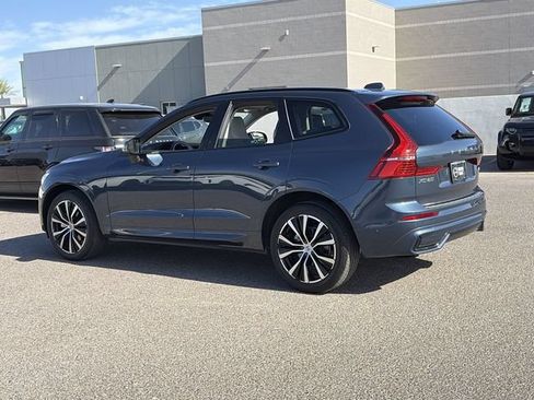 Used 2023 Volvo XC60 B5 Plus w/ Climate Package FWD image 8