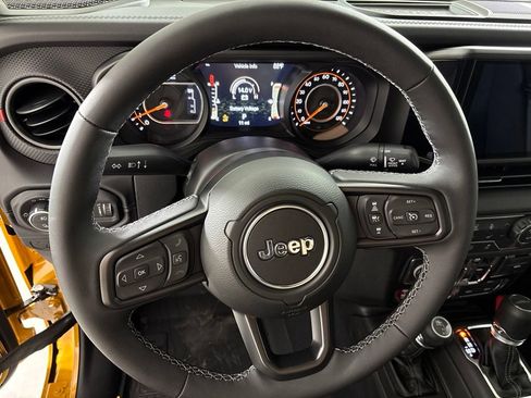 New 2026 Jeep Gladiator Rubicon w/ Steel Power Dome Hood Package AWD/4WD image 30