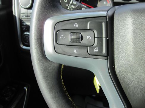 Used 2022 Chevrolet Silverado 1500 LTZ image 12