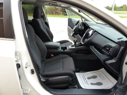 Used 2025 Subaru Outback Premium w/ Popular Package #1 AWD/4WD image 46