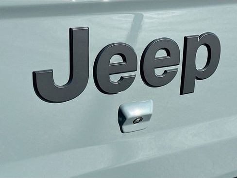 New 2026 Jeep Gladiator Sport image 18