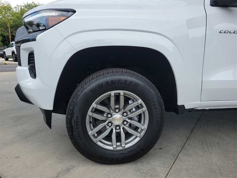New 2024 Chevrolet Colorado LT w/ LT Convenience Package III image 33