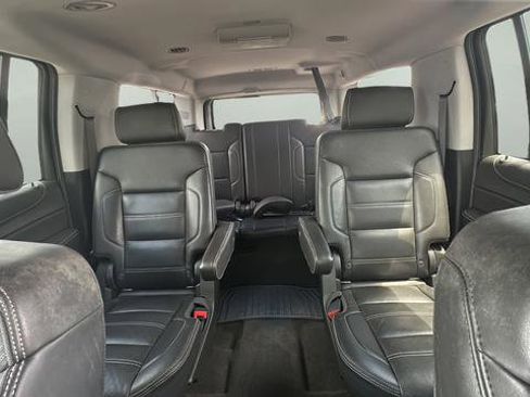 Used 2018 GMC Yukon XL Denali w/ Open Road Package RWD image 21
