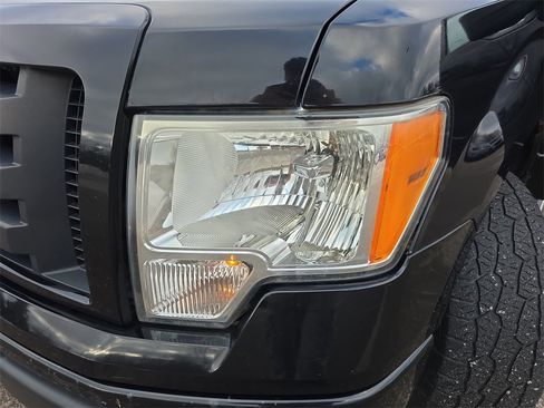 Used 2011 Ford F150 STX w/ Communications Pkg image 25