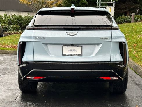 New 2025 Cadillac Lyriq Sport image 4