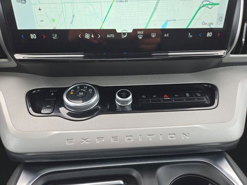 Certified 2025 Ford Expedition Active image 20