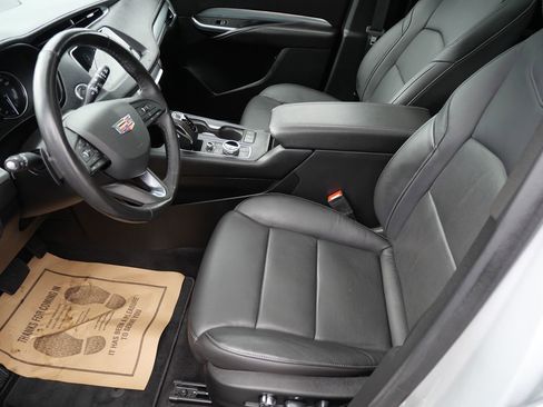 Used 2019 Cadillac XT4 Premium Luxury image 10