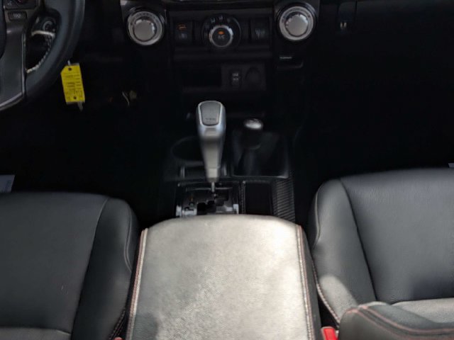 Used 2019 Toyota 4Runner TRD Off-Road Premium AWD/4WD image 18