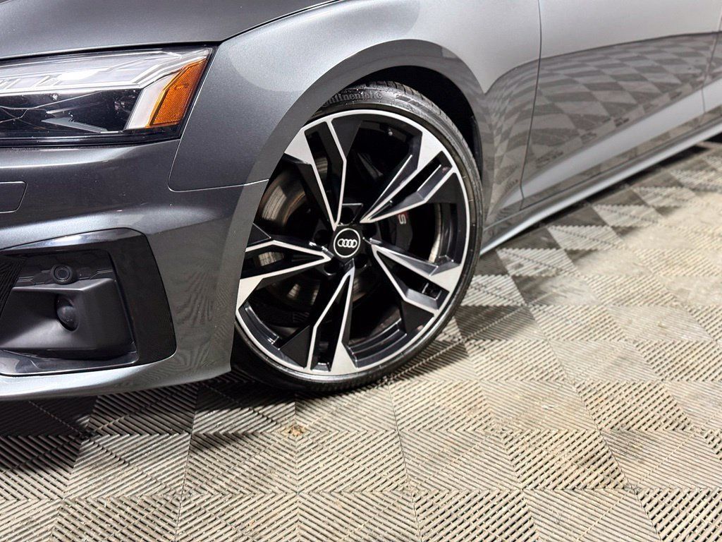 Used 2022 Audi S5 Prestige AWD/4WD image 2