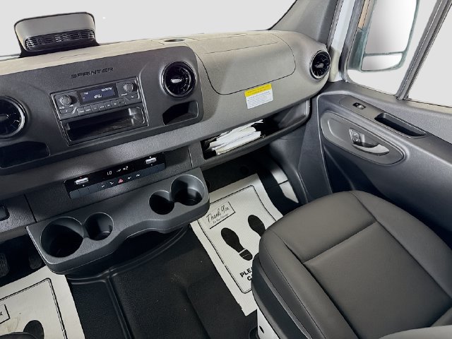Used 2026 Mercedes-Benz Sprinter 4500 image 22