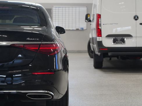 Certified 2023 Mercedes-Benz S 580 4MATIC Sedan image 12