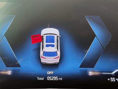 Used 2026 BMW X7 xDrive40i w/ Executive Package image 12