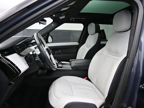Used 2023 Land Rover Range Rover Sport First Edition AWD/4WD image 10