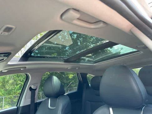 Used 2024 Hyundai Tucson Limited AWD/4WD image 8