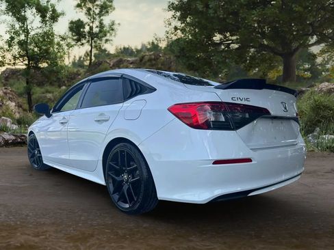 Used 2022 Honda Civic Sport image 8