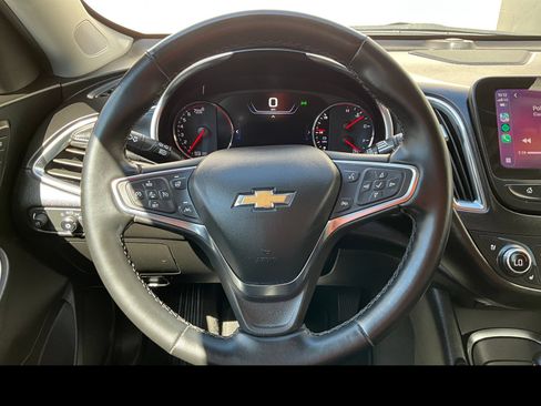 Used 2024 Chevrolet Malibu LT FWD image 3