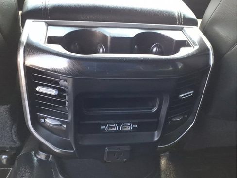 Used 2022 RAM 2500 Laramie AWD/4WD image 16