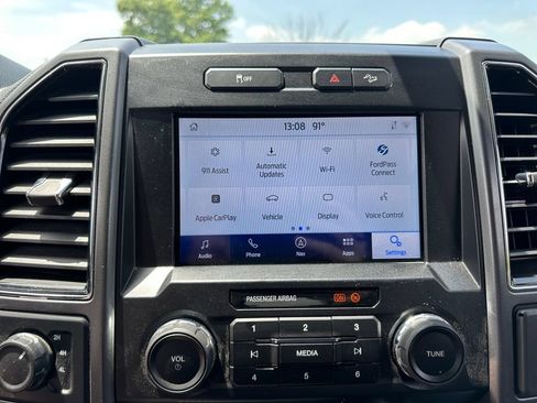 Used 2022 Ford F250 XLT w/ XLT Premium Package AWD/4WD image 45