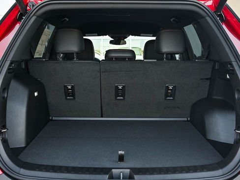 New 2026 Chevrolet Equinox RS w/ Convenience Package III AWD/4WD image 8