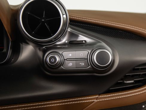 Certified 2022 Ferrari F8 Tributo image 44