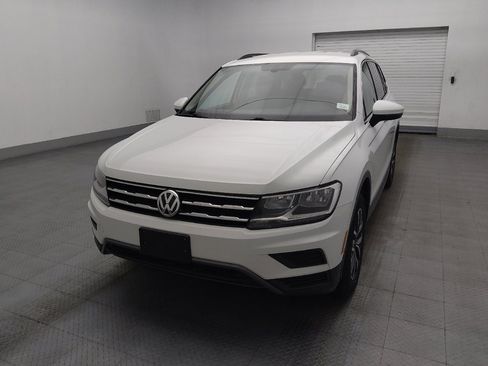 Used 2020 Volkswagen Tiguan SEL AWD/4WD image 15