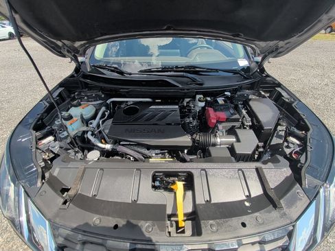 Used 2023 Nissan Rogue SV AWD/4WD image 17