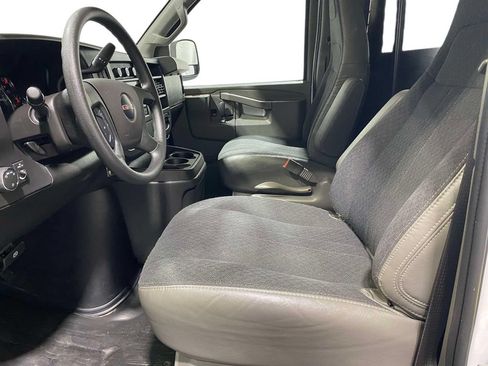 Used 2025 GMC Savana 2500 w/ Driver Convenience Package RWD image 17
