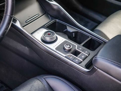 Certified 2023 Kia Sorento EX w/ Panoramic Sunroof Package FWD image 18