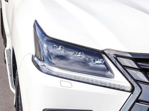 Used 2021 Lexus LX 570 4WD w/ Inspiration Series #2 image 12