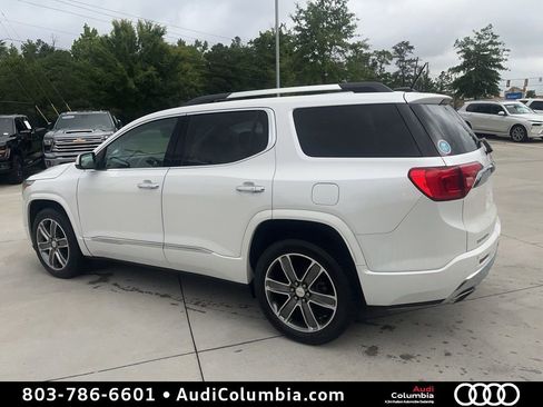 Used 2019 GMC Acadia Denali w/ Technology Package FWD image 3