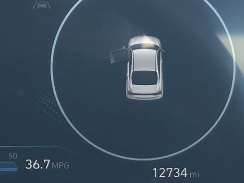 Used 2025 Hyundai Elantra SEL image 44