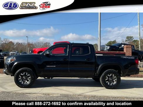 Used 2019 Toyota Tacoma TRD Off-Road image 4