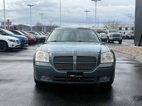 Used 2006 Dodge Magnum R/T w/ Convenience Group II image 2