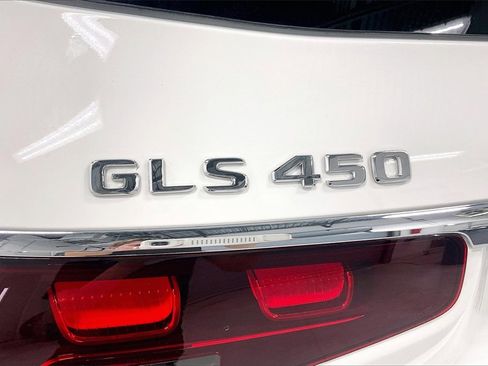 Used 2025 Mercedes-Benz GLS 450 4MATIC image 15