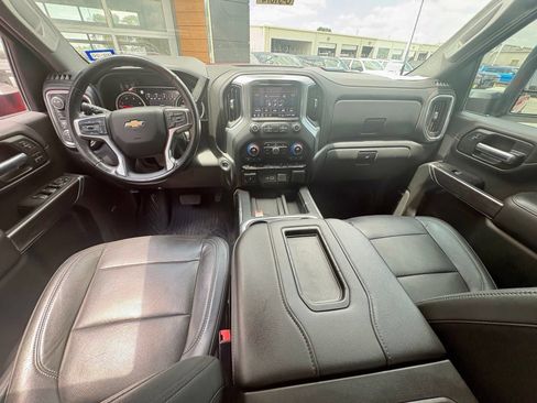 Used 2020 Chevrolet Silverado 2500 LTZ w/ LTZ Premium Package AWD/4WD image 11