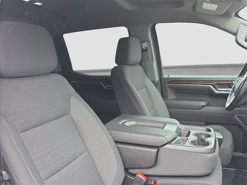 Used 2022 GMC Sierra 1500 SLE image 19