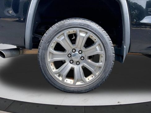 Used 2018 GMC Sierra 1500 Denali w/ Denali Ultimate Package AWD/4WD image 36