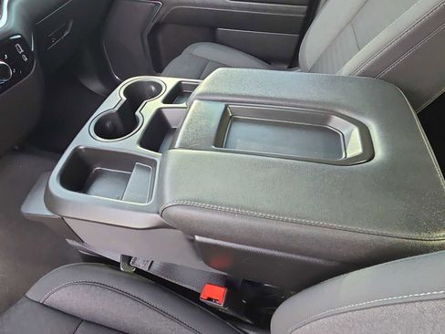 Used 2024 GMC Sierra 1500 Elevation image 16