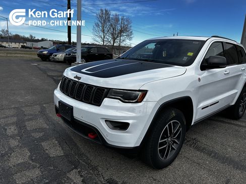 Used 2017 Jeep Grand Cherokee Trailhawk w/ Trailhawk Luxury Group image 1