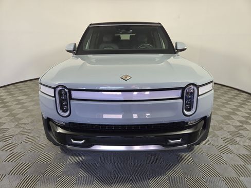 Used 2024 Rivian R1S Adventure AWD/4WD image 8
