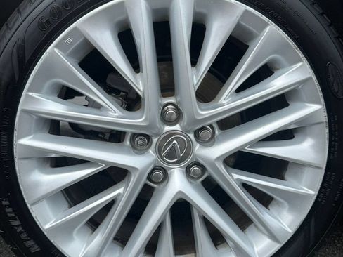 Used 2018 Lexus ES 350 w/ Luxury Package w/Wood Trim FWD image 46