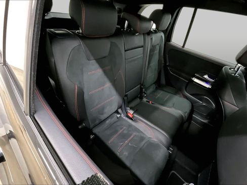 Certified 2023 Mercedes-Benz GLB 250 image 18