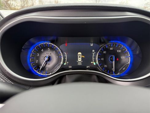 New 2026 Chrysler Pacifica Select image 24