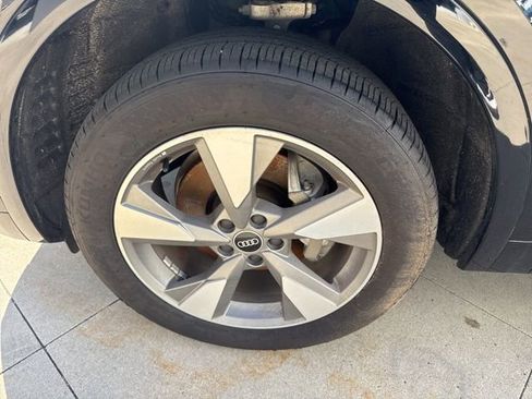 Used 2023 Audi Q5 2.0T Premium Plus w/ Premium Plus Package image 12