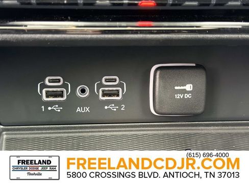 New 2025 Jeep Grand Cherokee Altitude w/ Trailer Tow Package AWD/4WD image 29