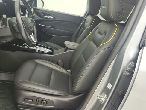 Used 2025 Chevrolet Trax ACTIV w/ Driver Confidence Package FWD image 15