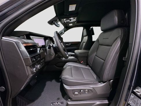 New 2026 GMC Yukon Denali w/ Denali Reserve Package image 22